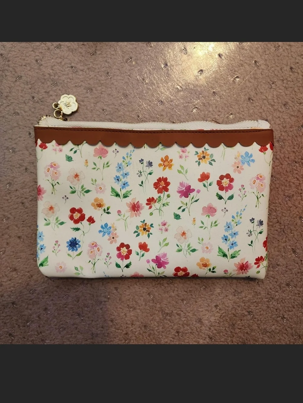 Floral Zip Pouch Wallet - White Floral